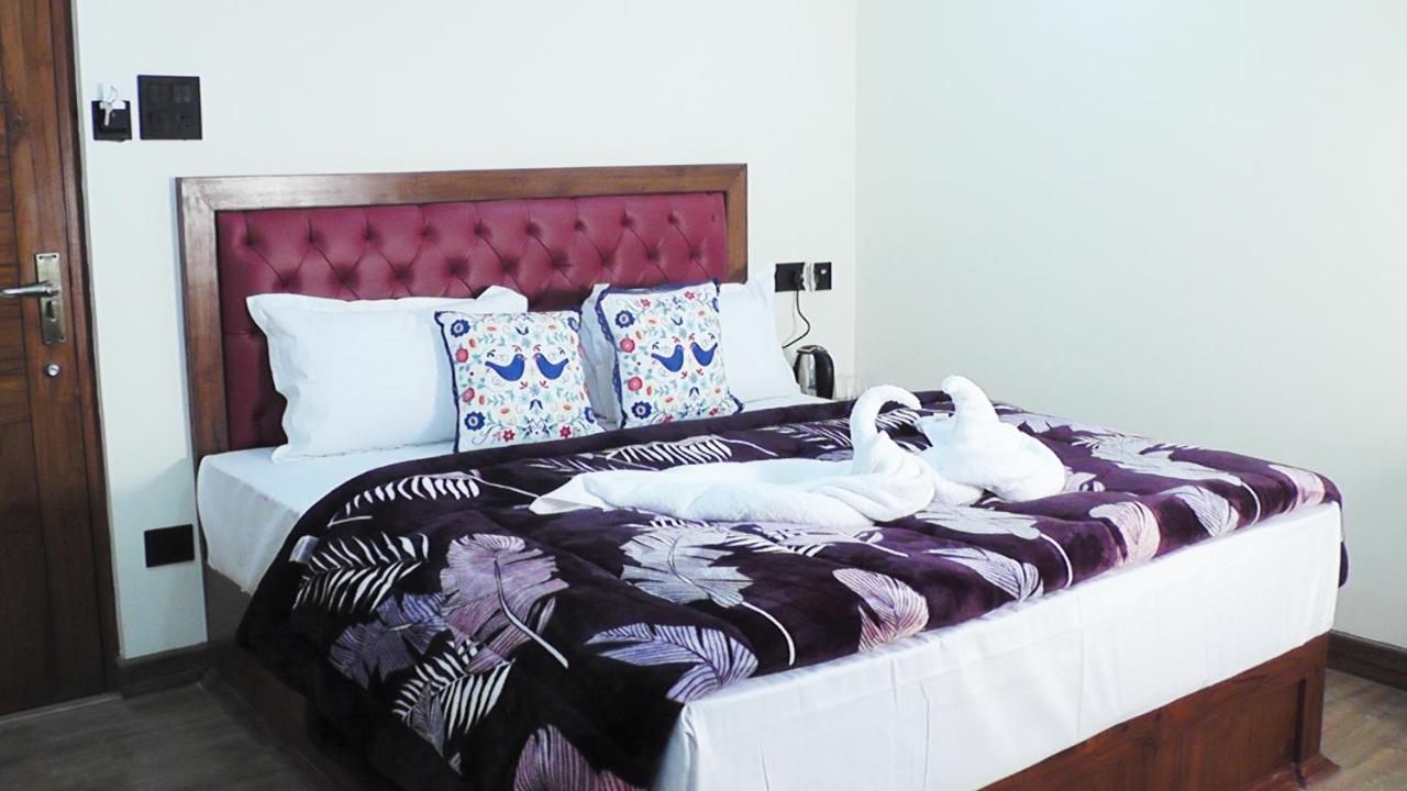 Hotel Jakhu Heights Shimla Eksteriør bilde
